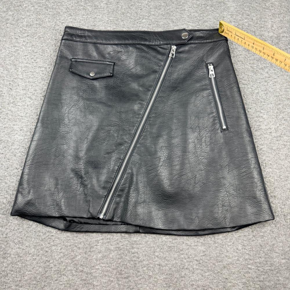 H&M Divided Black Faux Leather Moto Mini Skirt Women's Size 4